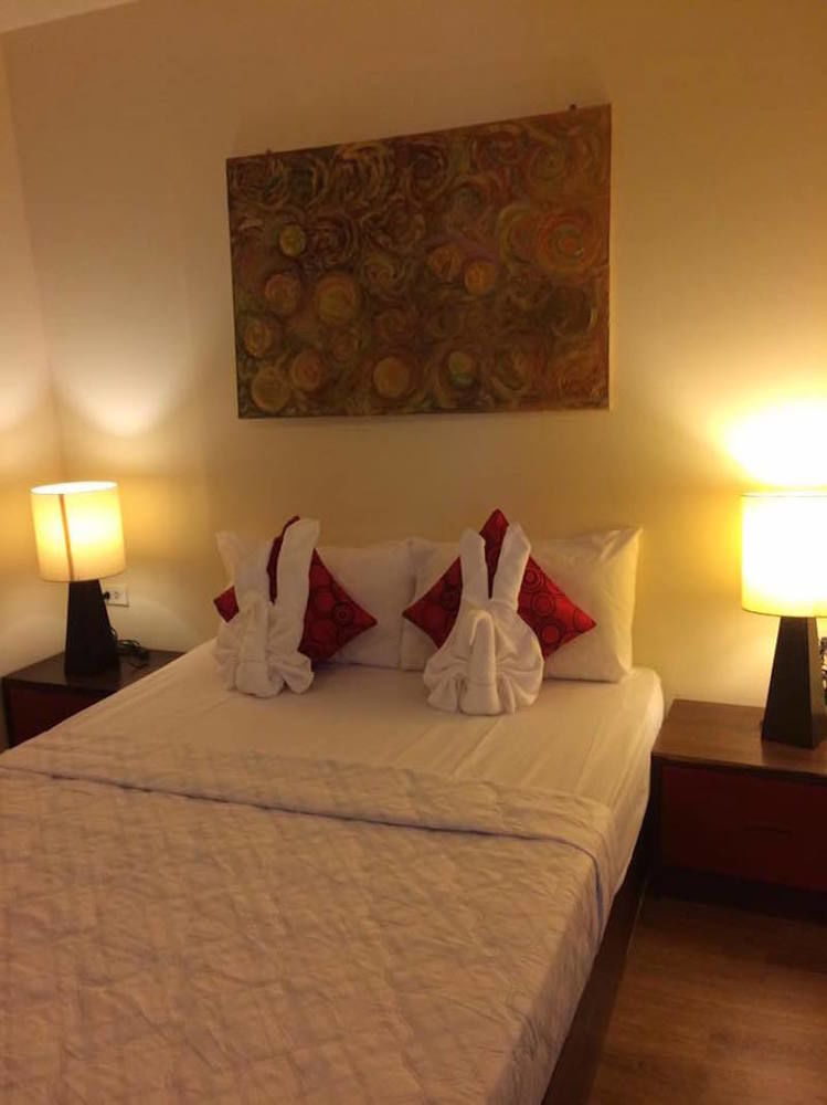 Sincere Hostel Bar And Bistro เกาะลันตา ภายนอก รูปภาพ
